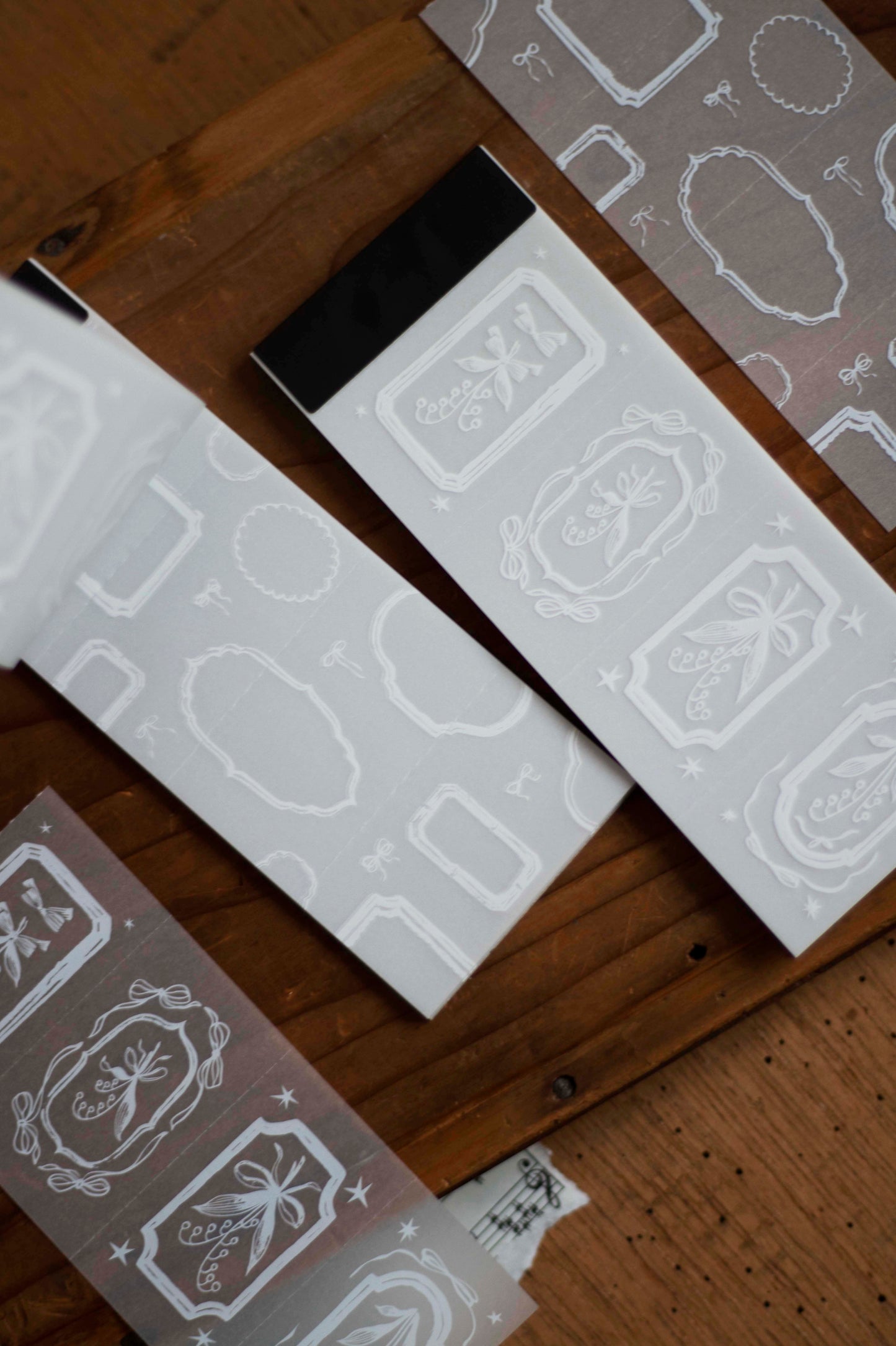 Loidesign Tracing Paper Memo Book - Lily of the Valley - Specimen Room