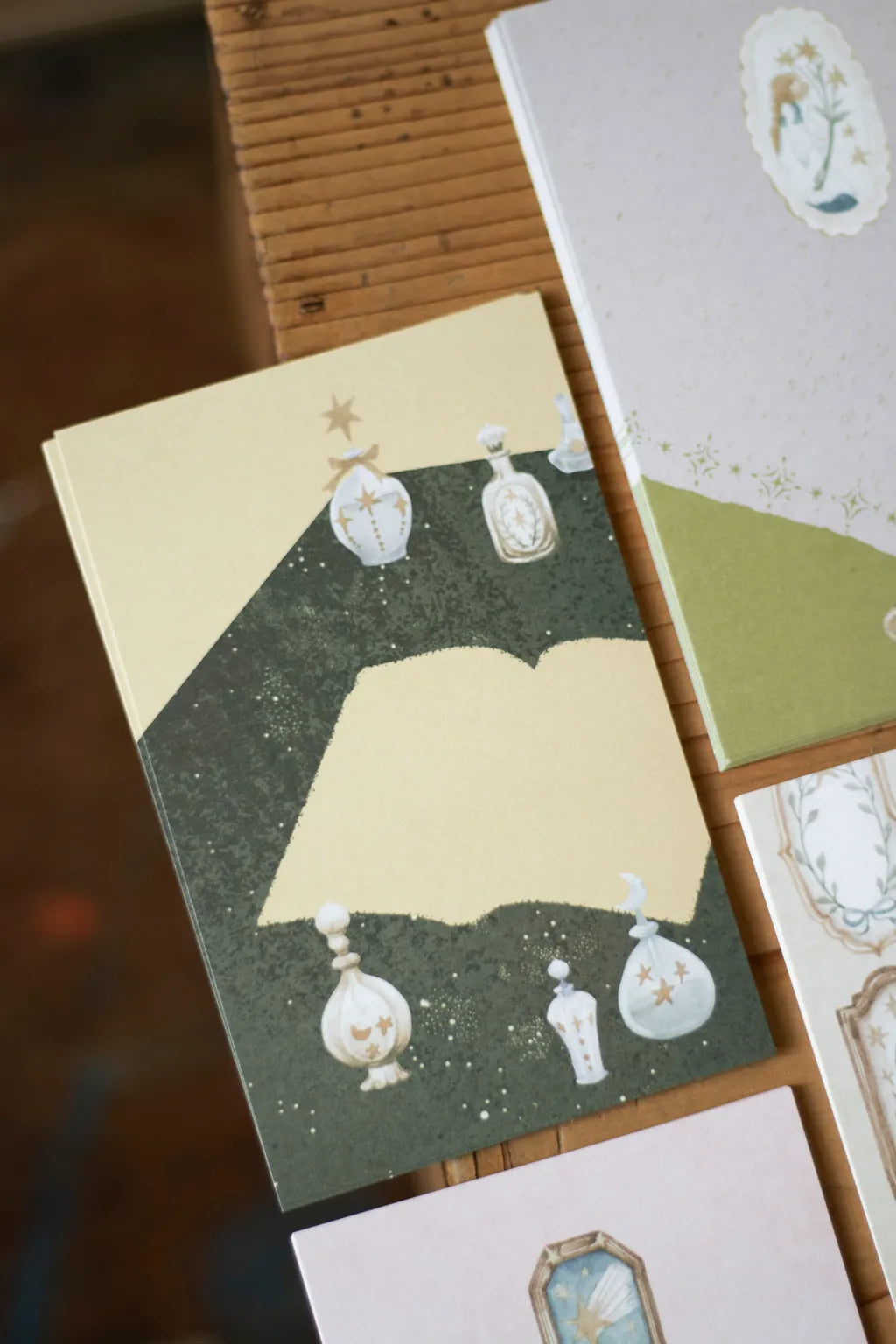 Loidesign Mini 6 Size Memo Paper - Witch's House Corridor