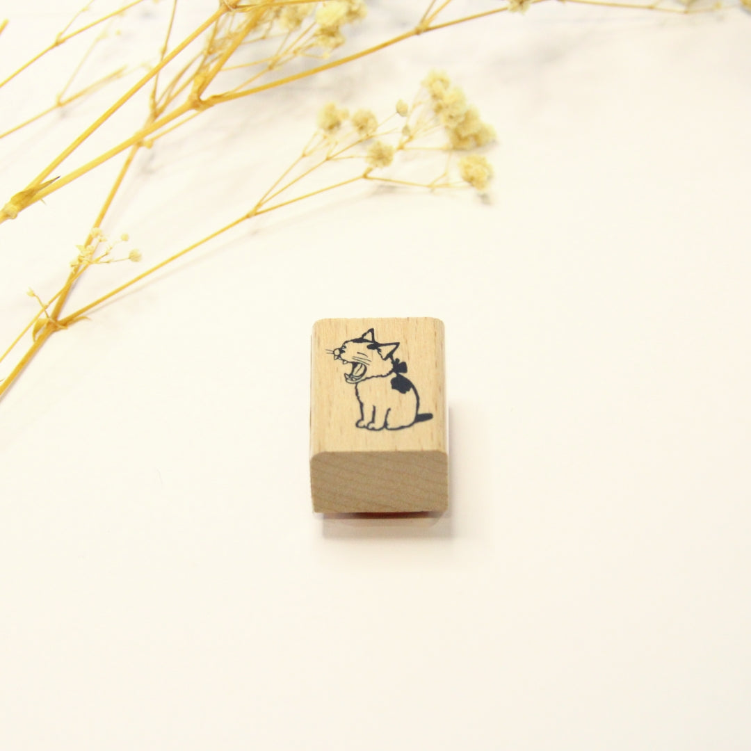 Pottering Cat Small Rubber Stamp - Yawn