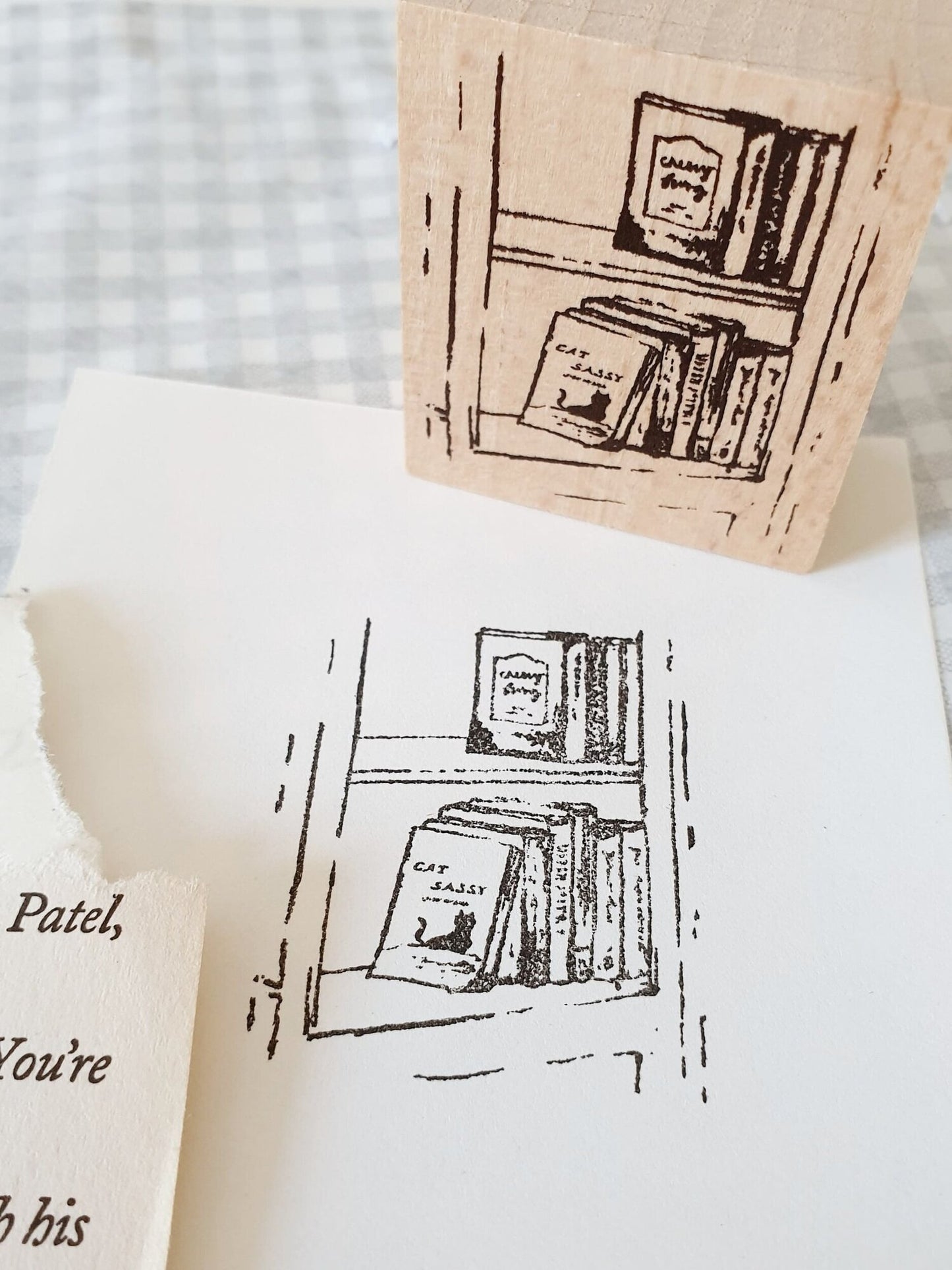 Yeon Charm Bookshelf Rubber Stamp