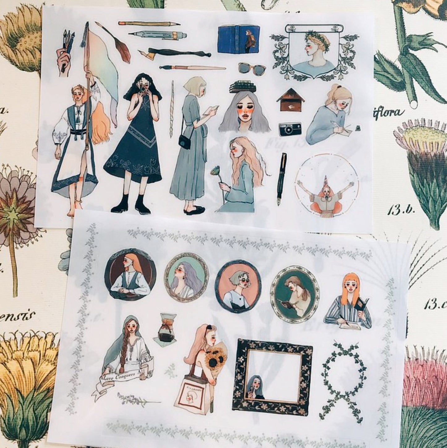 La Dolce Vita Print-On Stickers - Literature Girls, 2 designs/packet