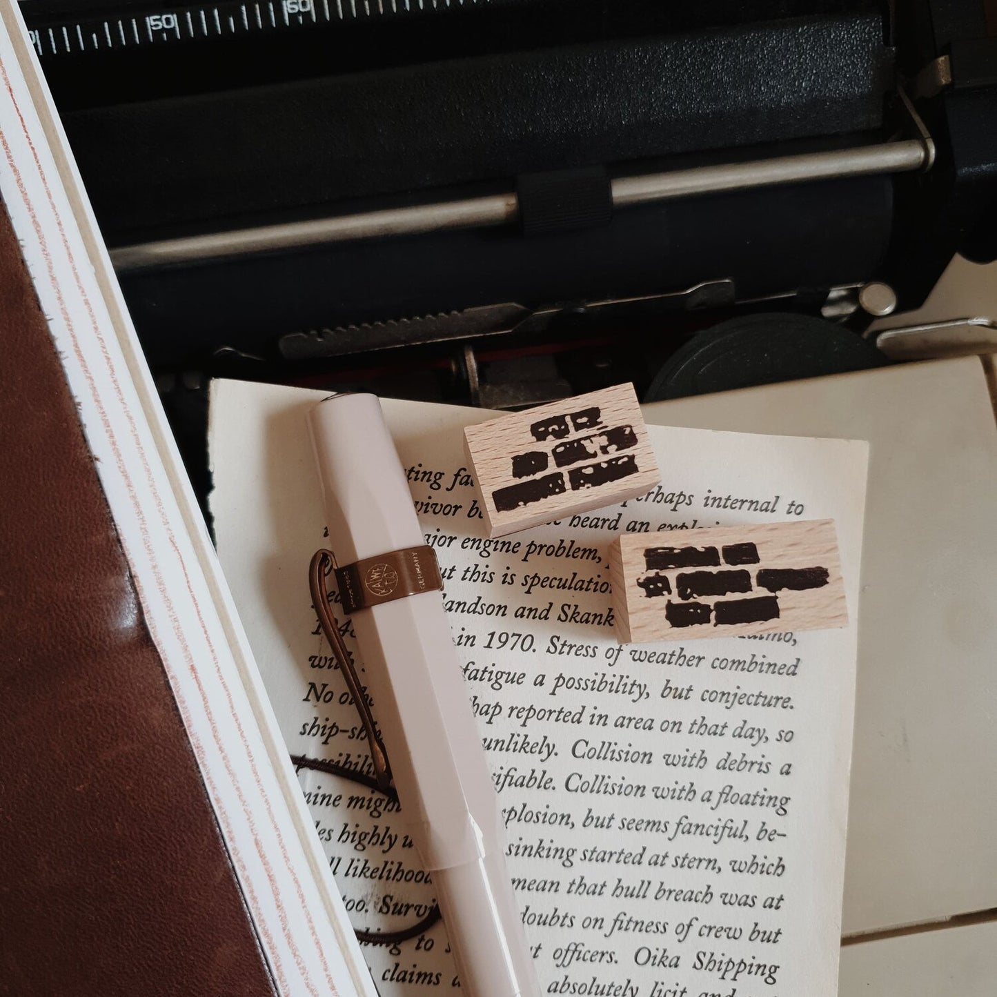 Yeon Charm Brick Wall Rubber Stamp Set, 2 designs/set