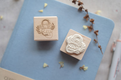 Sho Little Happiness Reading Wooden Stamp - 2 designs