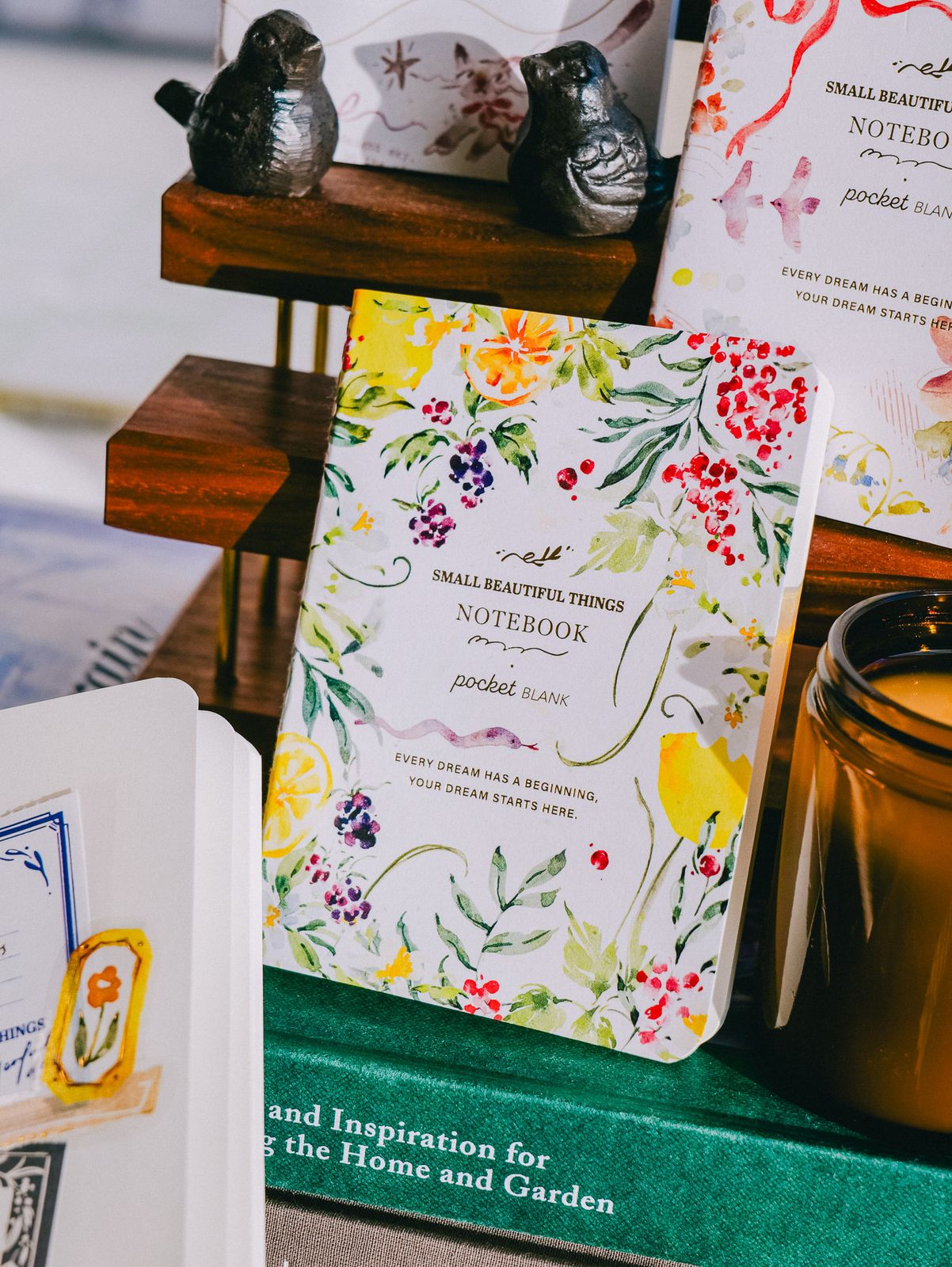 Meow Illustration Passport-sized Gold Foil Slim Notebook - Summer Berry