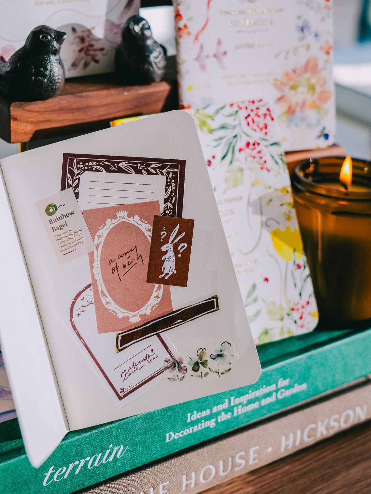 Meow Illustration Passport-sized Gold Foil Slim Notebook - Flower Girl Peach