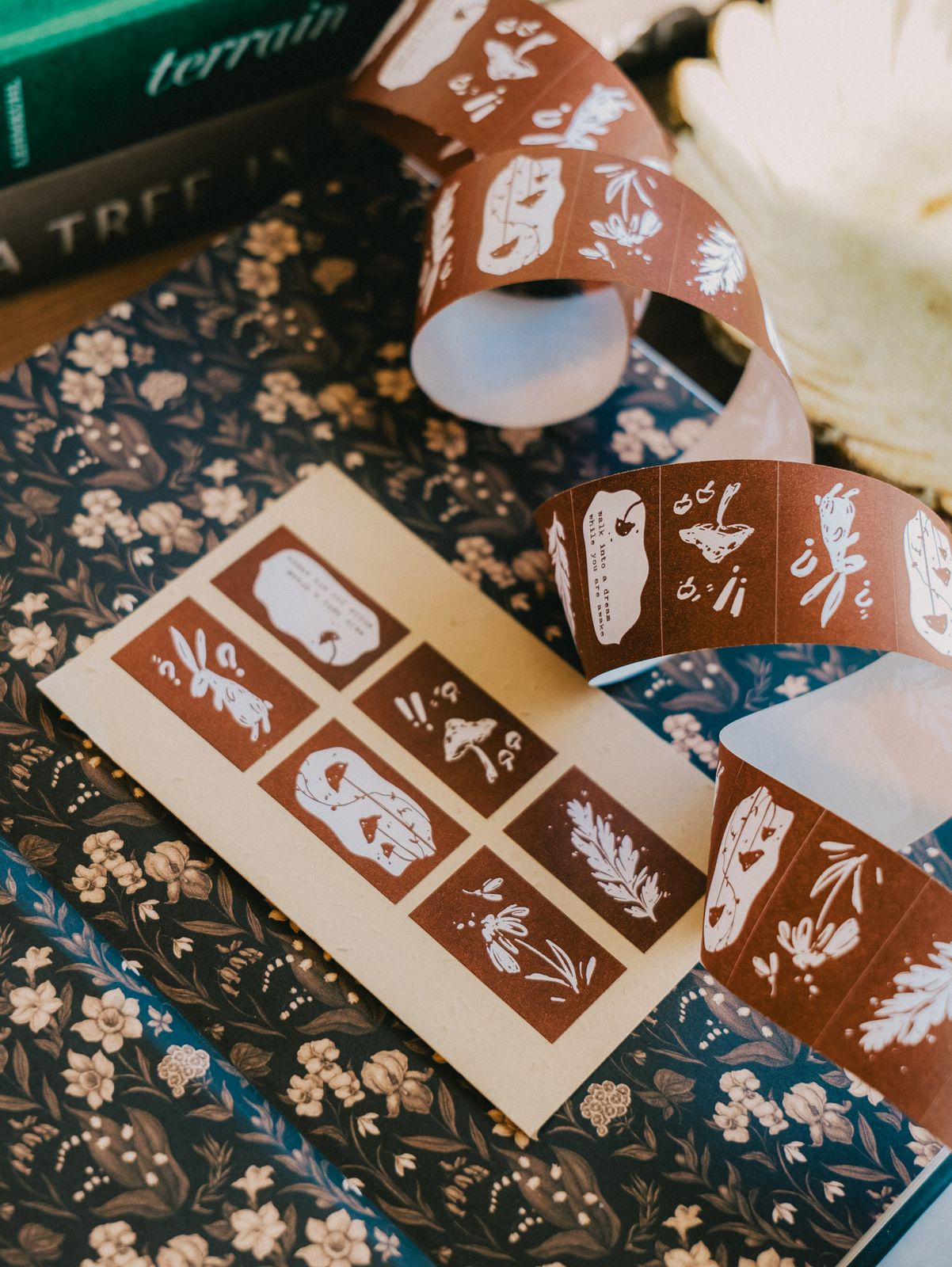 Meow Illustration Label Sticker - Wonderland Bunny