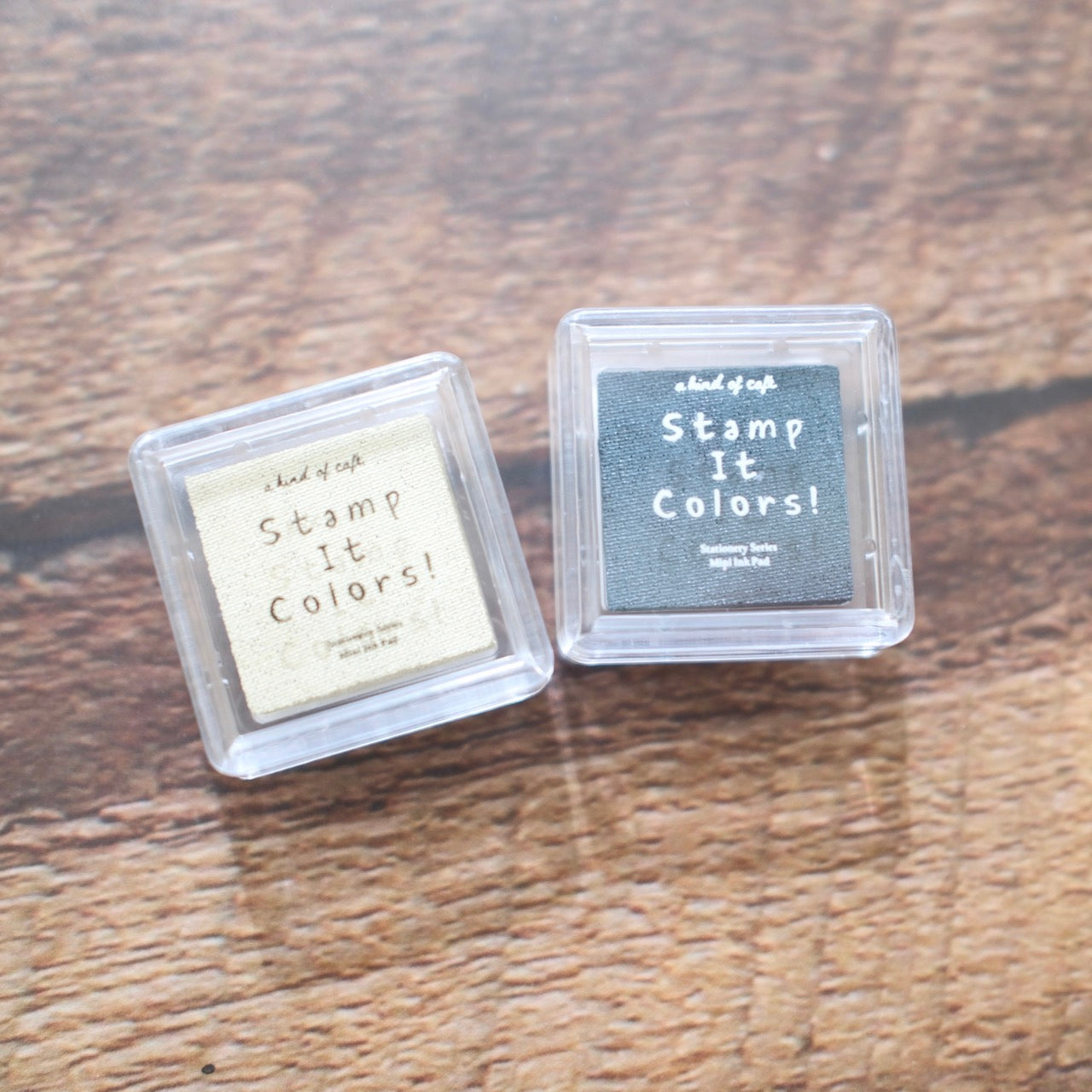 a kind of café Stamp It Colors Mini Ink Pad - Black and White