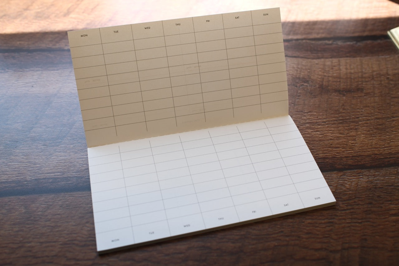analogue keeper Pocket Book Weekly - Undated – Pinky Elephant