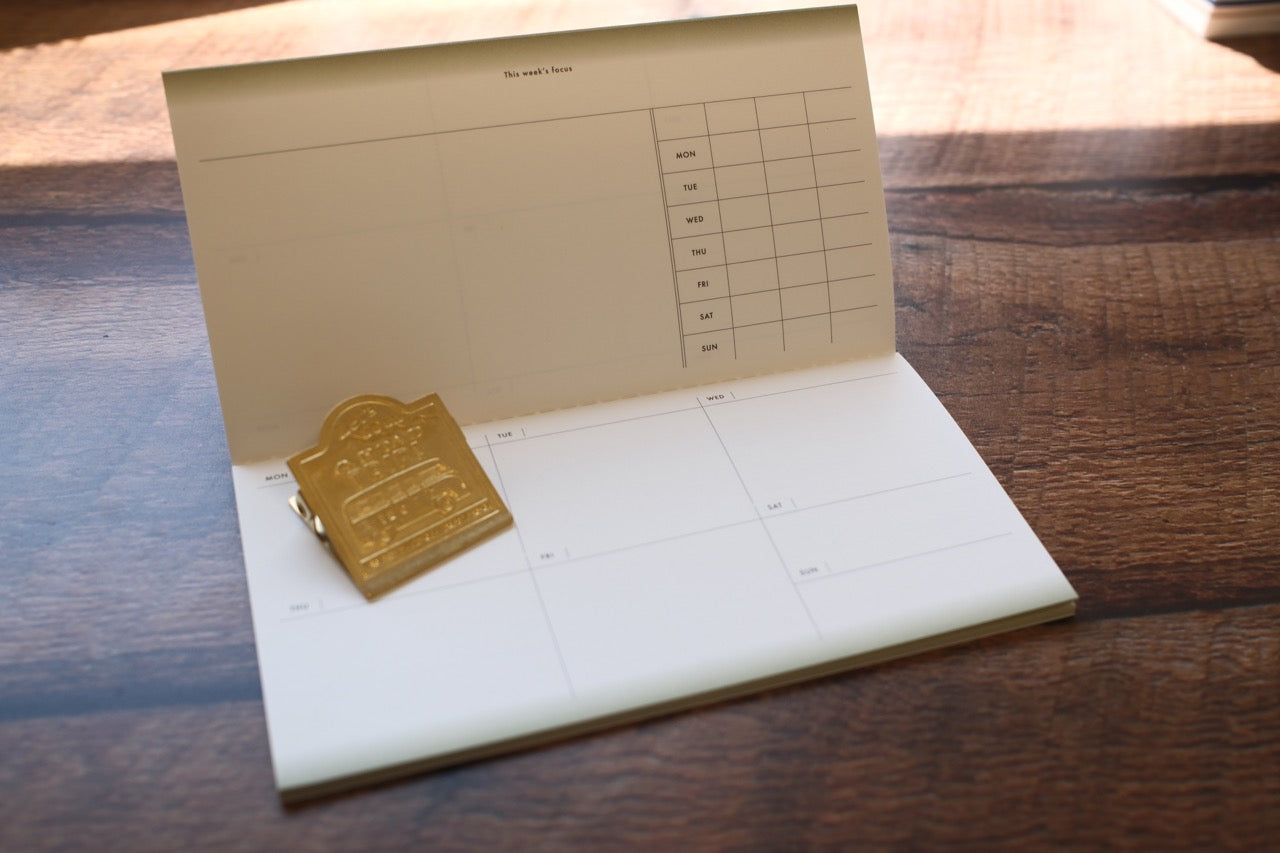analogue keeper Pocket Book Weekly - Undated