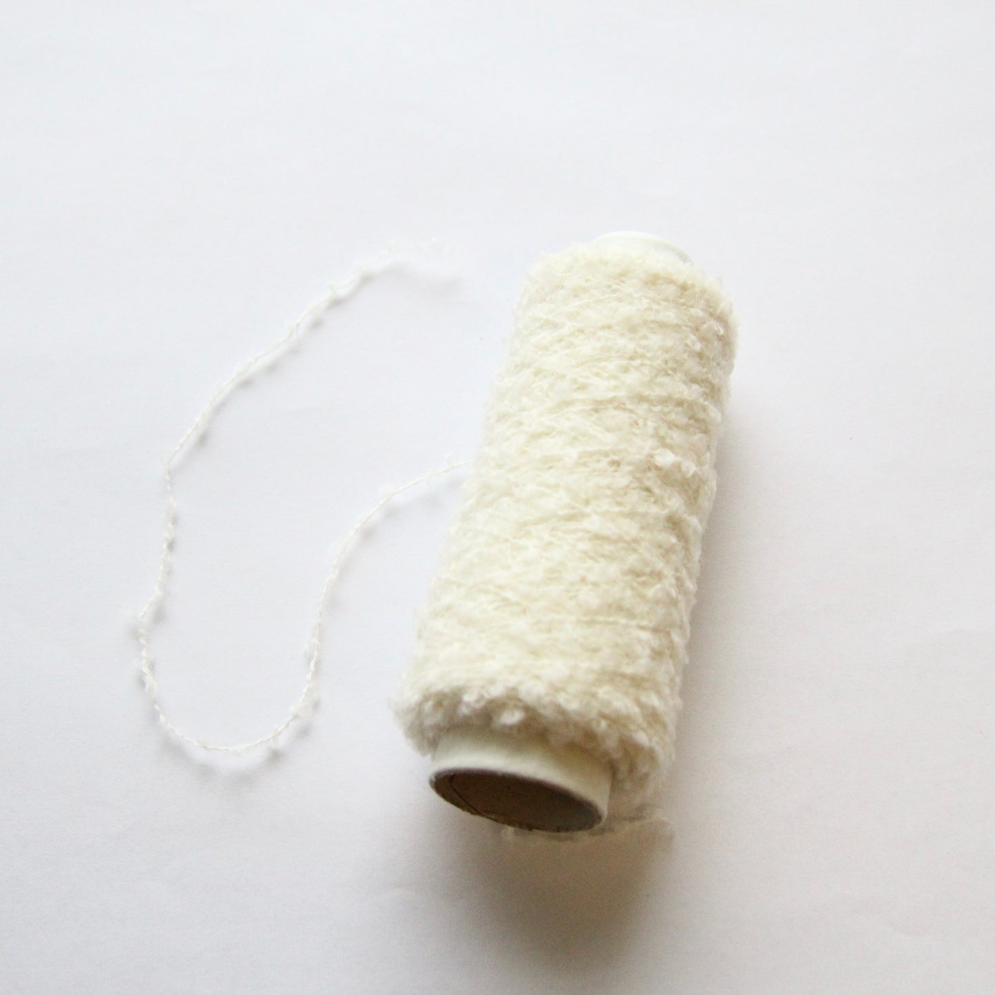 AVRIL Yarn Wool Ring Minicone, 3 colors