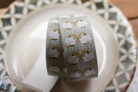 Ivy Snow Label Sticker - Ribbon Birds