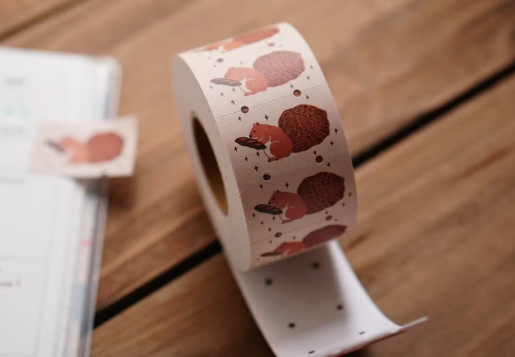 Ivy Snow Label Sticker - Squirrel and Bread