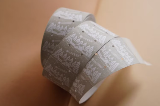 Ivy Snow Label Sticker - Winter