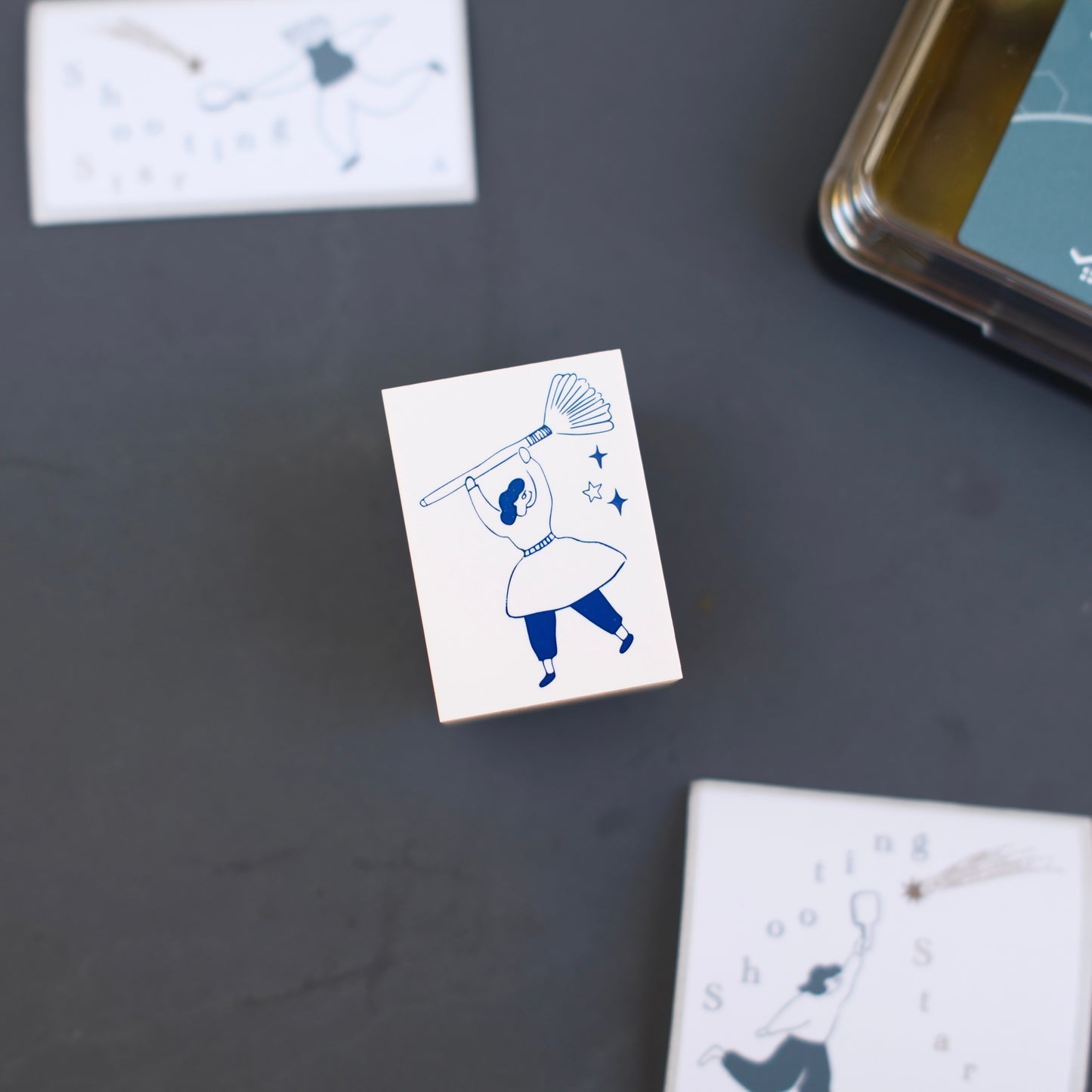 Ivy Snow Rubber Stamp - Star Broom