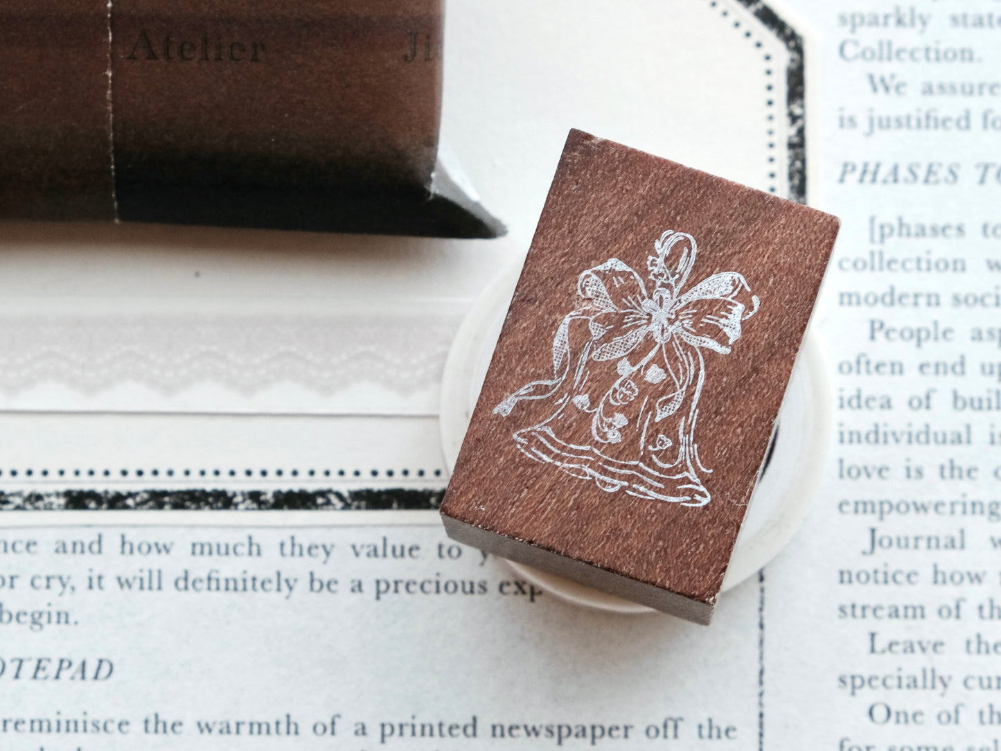 Jieyanow Atelier Rubber Stamp - Bell