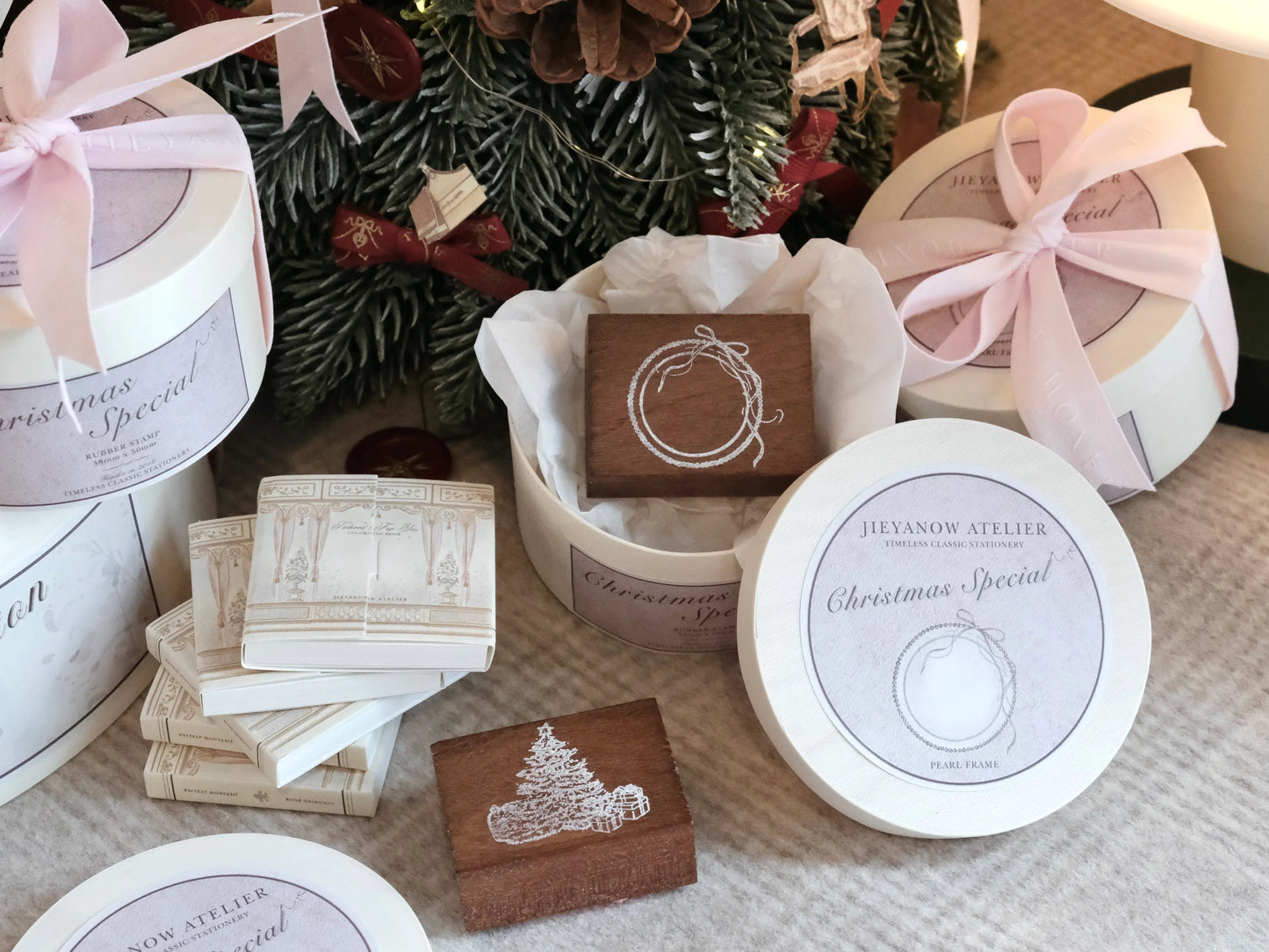 Jieyanow Atelier Rubber Stamp - Holiday Special, 2 Designs