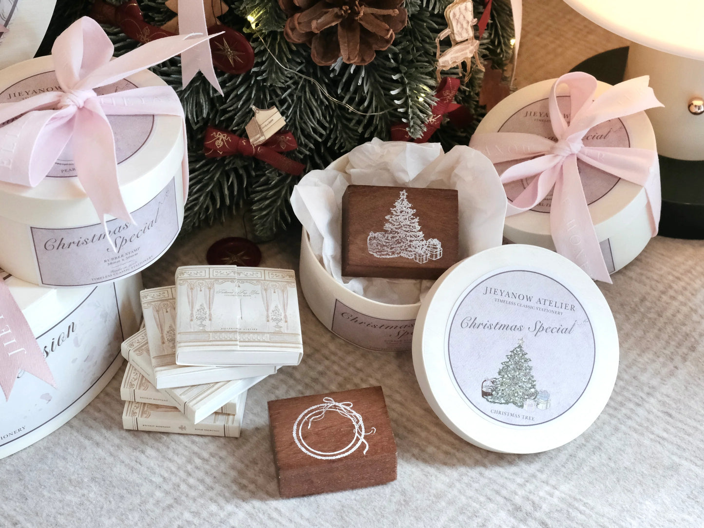 Jieyanow Atelier Rubber Stamp - Holiday Special, 2 Designs