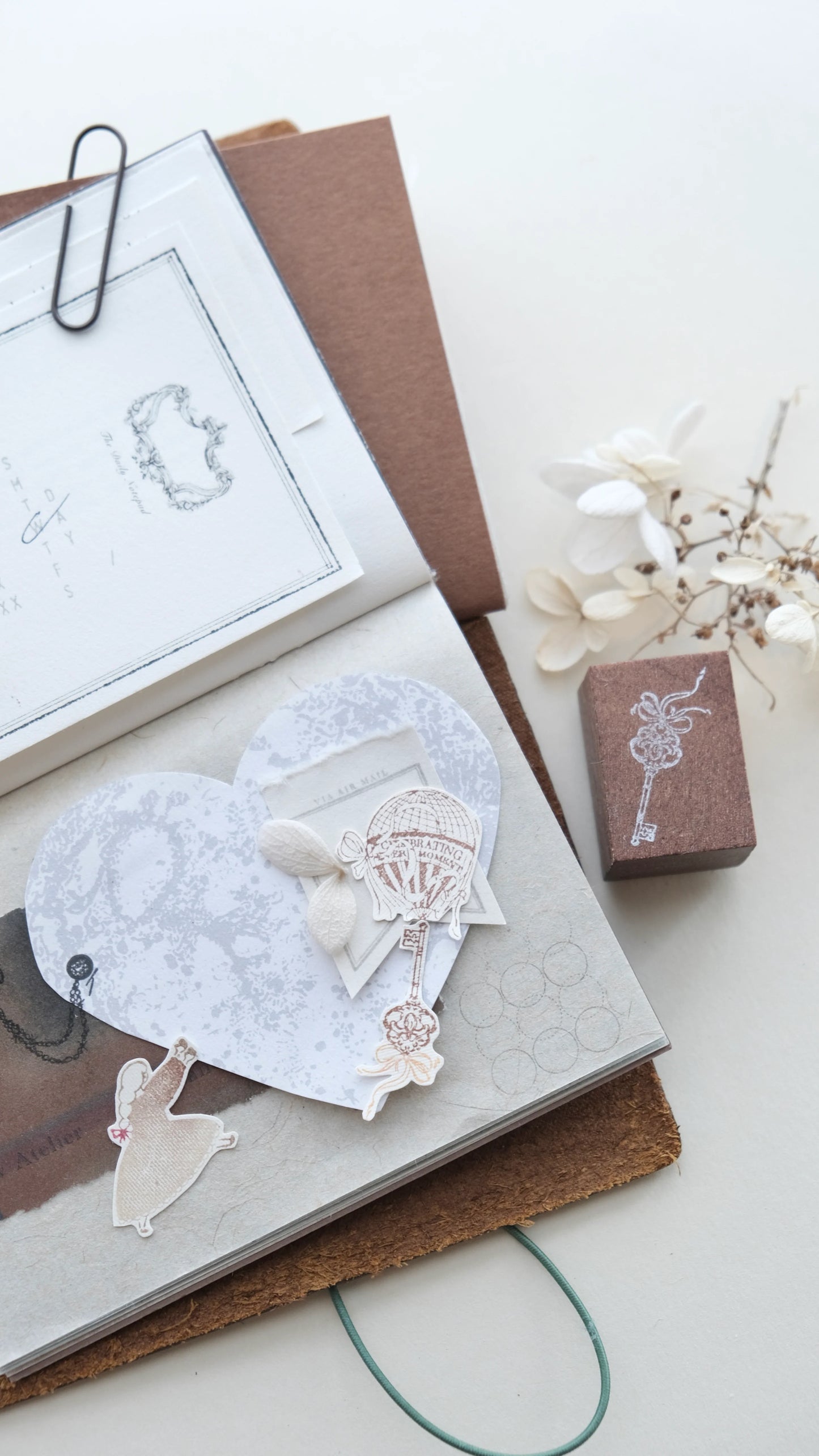 Jieyanow Atelier Rubber Stamp - A Love Story Collection