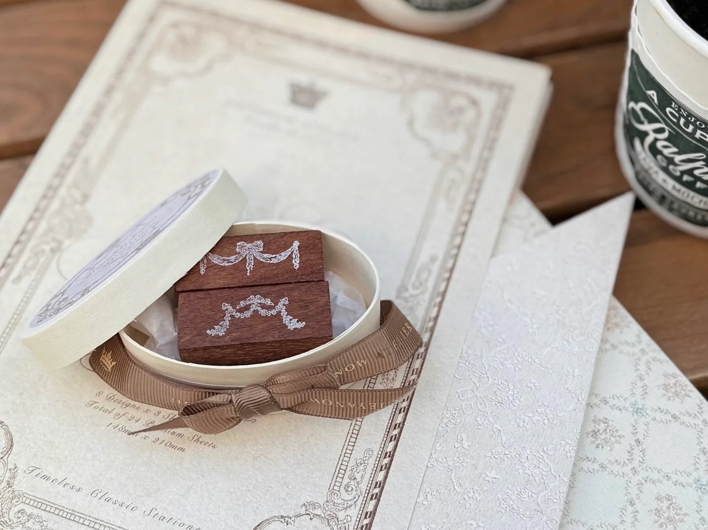 Jieyanow Atelier Rubber Stamp - The Ribbons, 2 designs