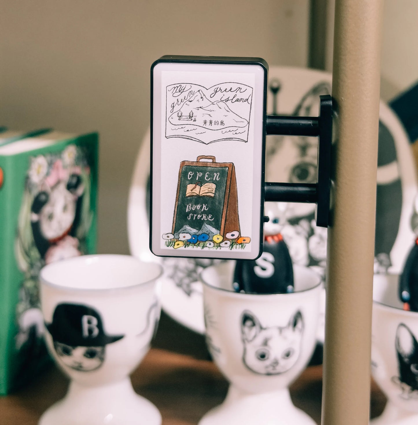 La Dolce Vita Magnetic LED Light Box - Bookstore Light