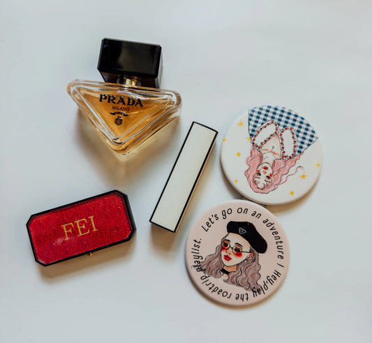 La Dolce Vita Portable Small Mirror - It Girl