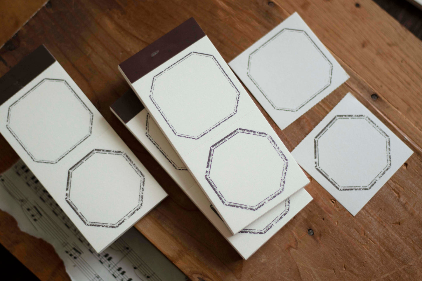 Loidesign Label Book - Vintage Frame - Wooden Photo Frame