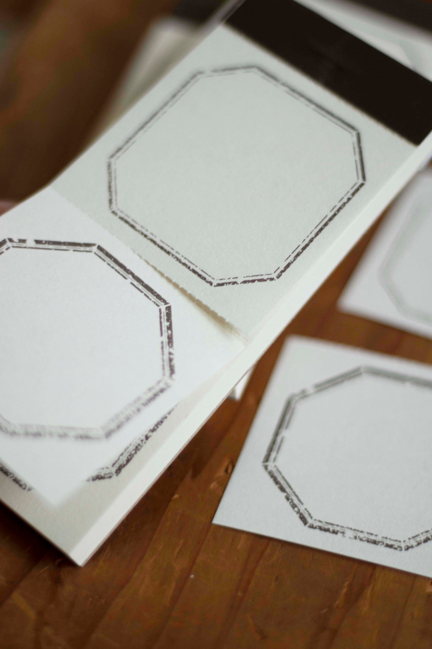 Loidesign Label Book - Vintage Frame - Wooden Photo Frame