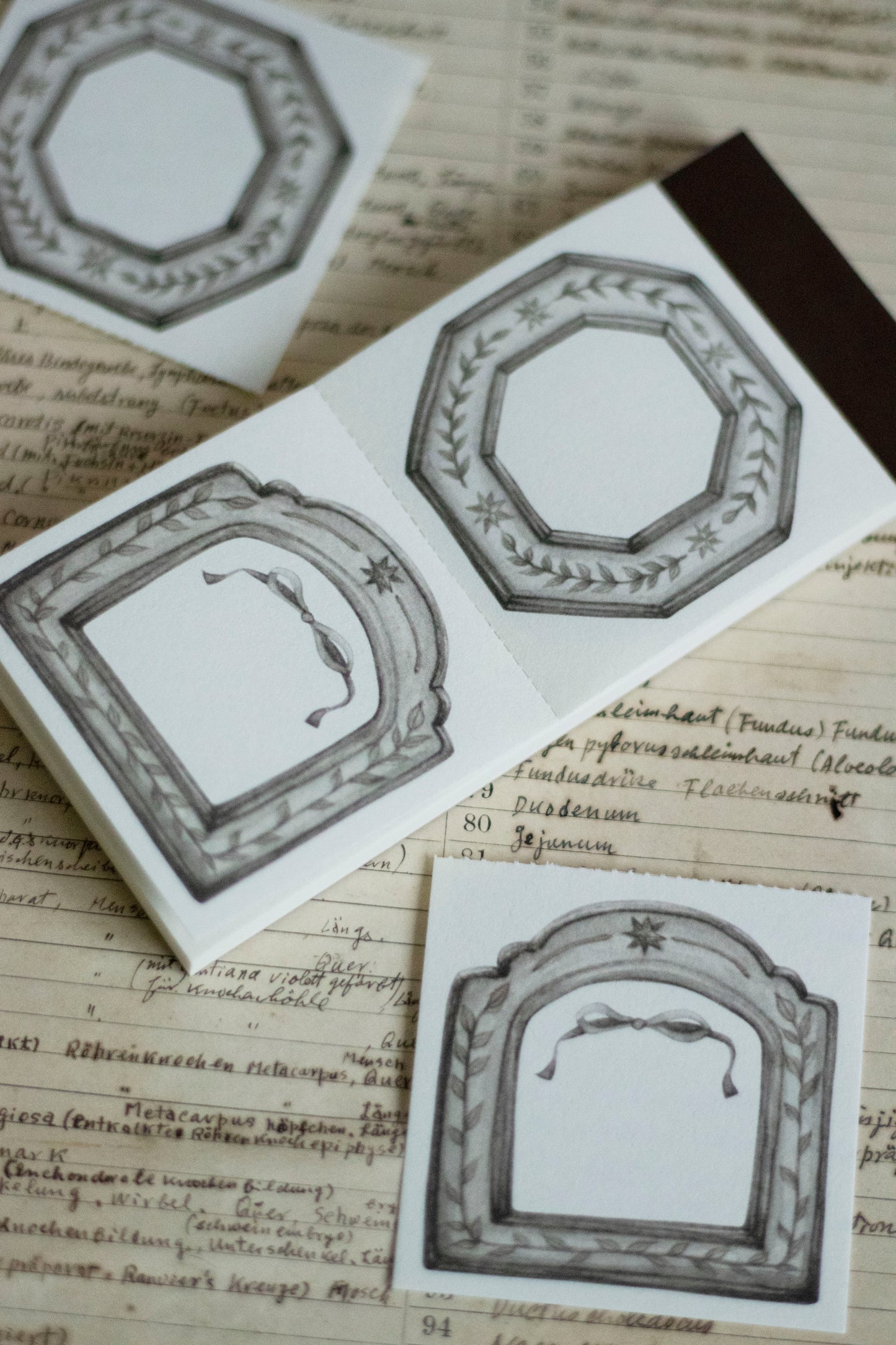 Loidesign Label Book - Star Frame