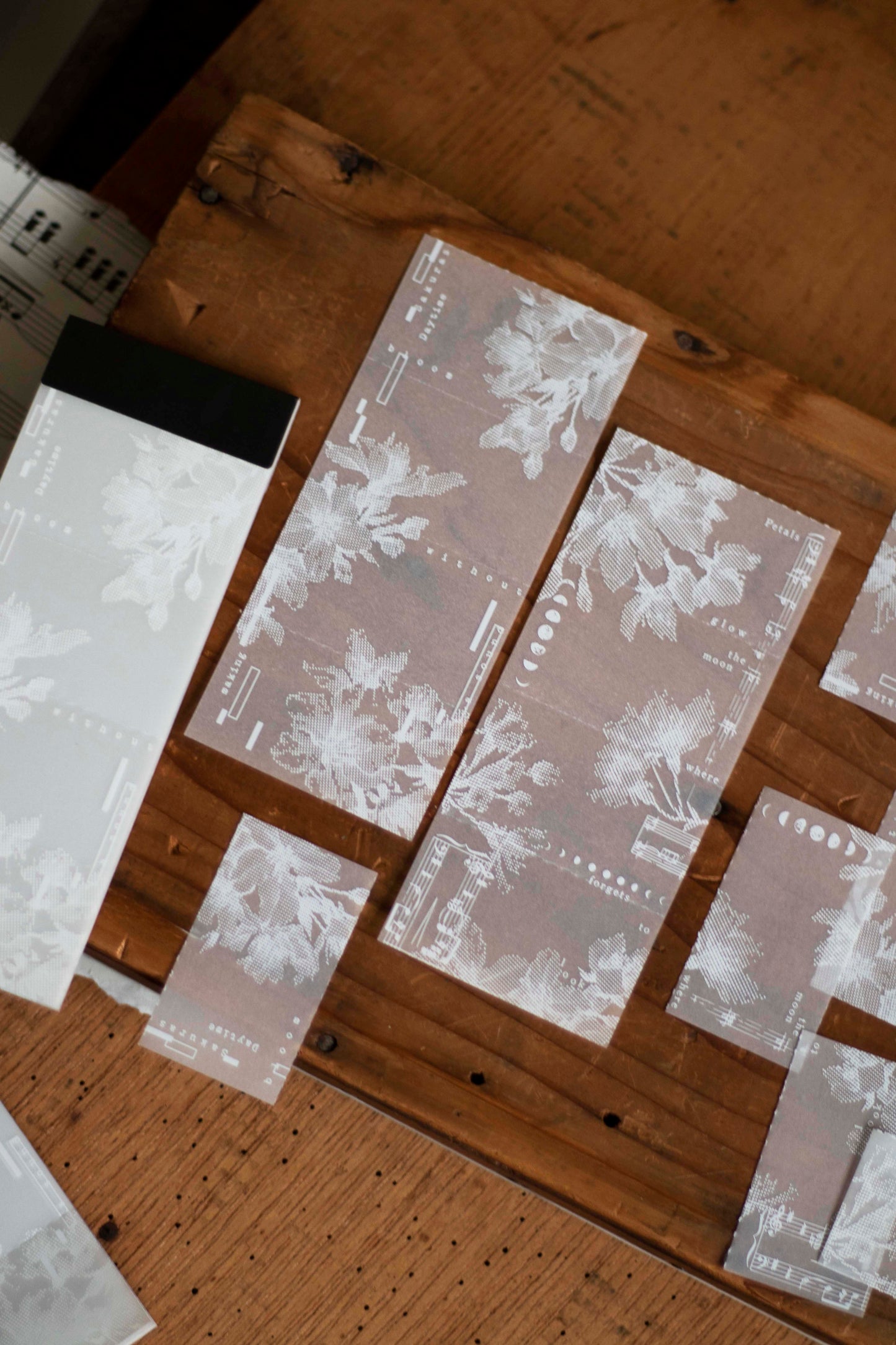 Loidesign Tracing Paper Memo Book - Blooming Order - Day and Night Sakura