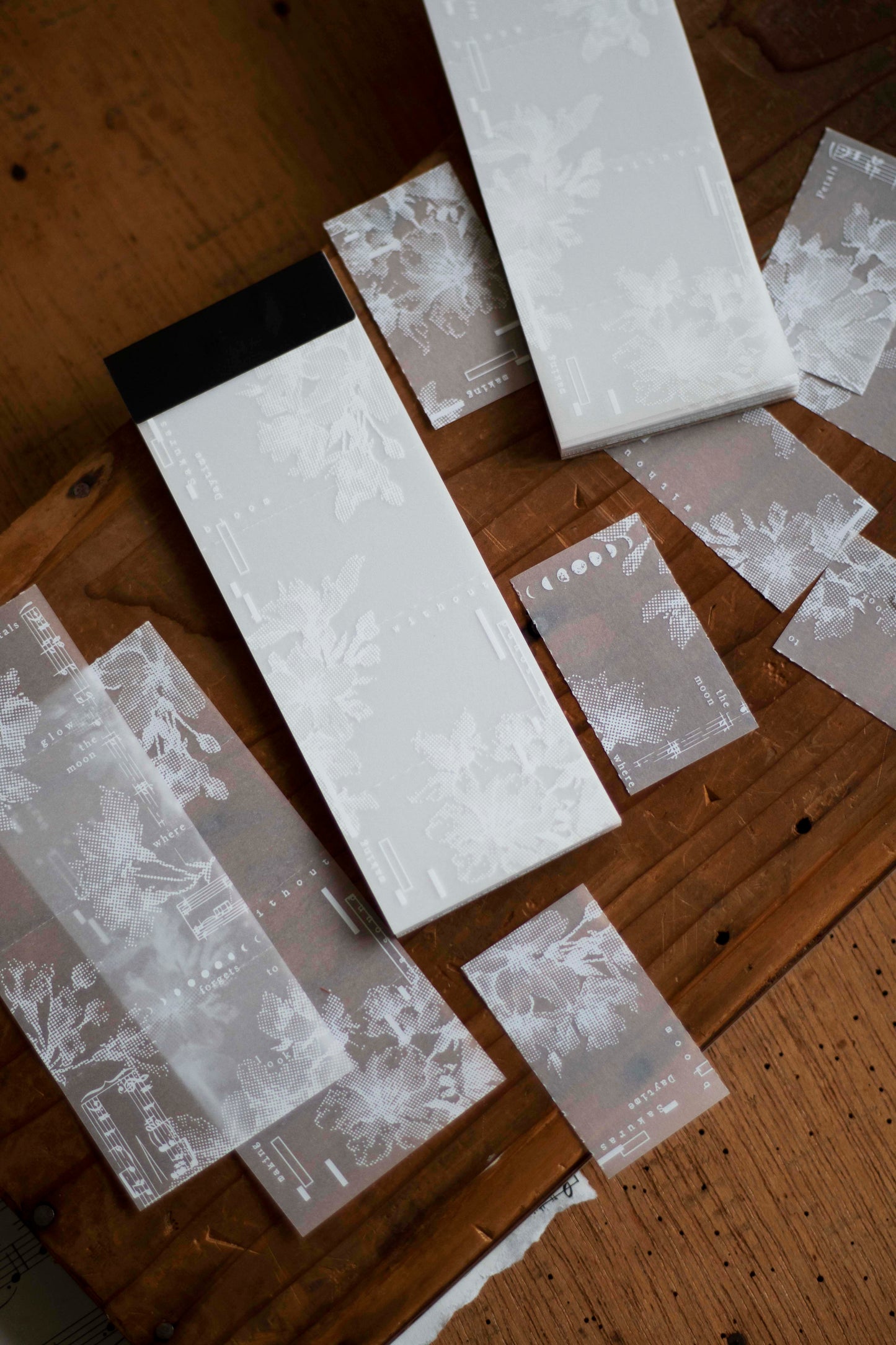 Loidesign Tracing Paper Memo Book - Blooming Order - Day and Night Sakura