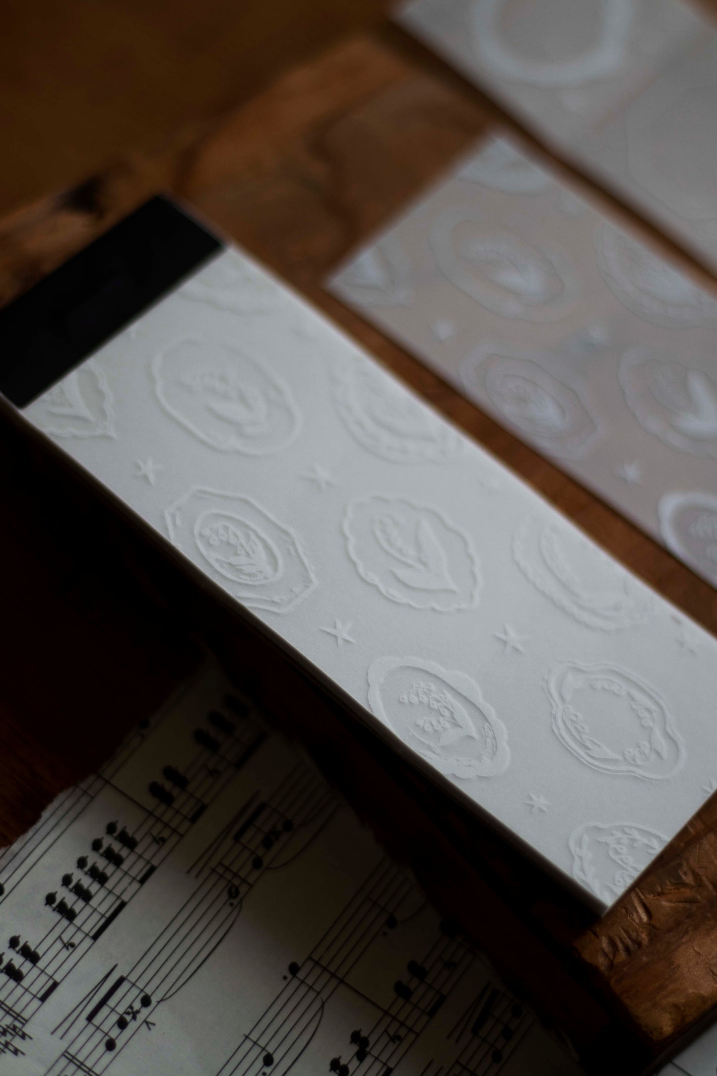 Loidesign Tracing Paper Memo Book - Lily of the Valley - Flower Tray