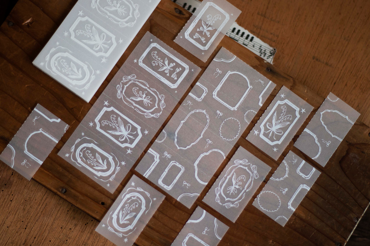 Loidesign Tracing Paper Memo Book - Lily of the Valley - Specimen Room