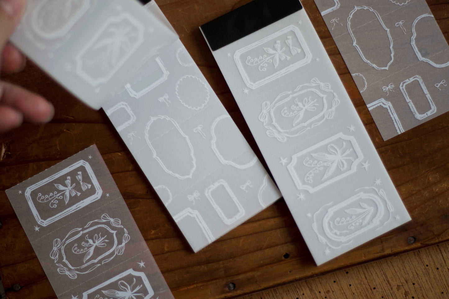 Loidesign Tracing Paper Memo Book - Lily of the Valley - Specimen Room