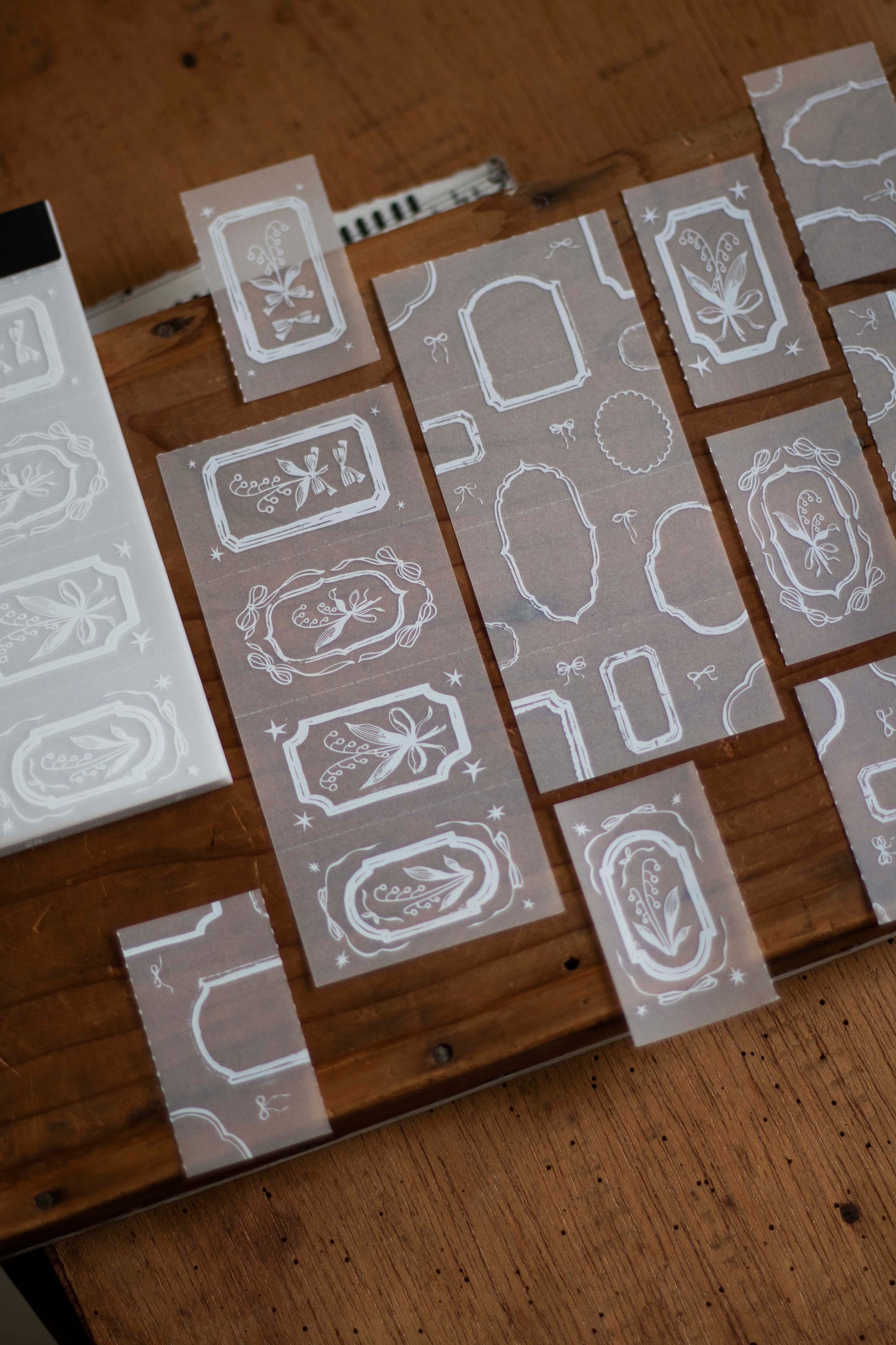 Loidesign Tracing Paper Memo Book - Lily of the Valley - Specimen Room