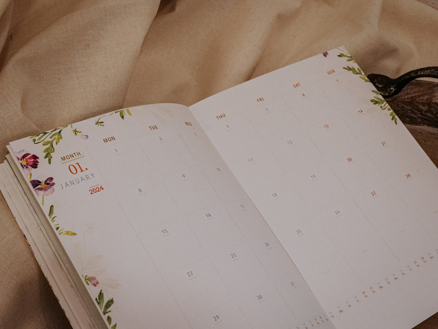 Meow Illustration 2024 Weekly Planner - A Year of Blossoms (Pre-Order Only, Ships in December)
