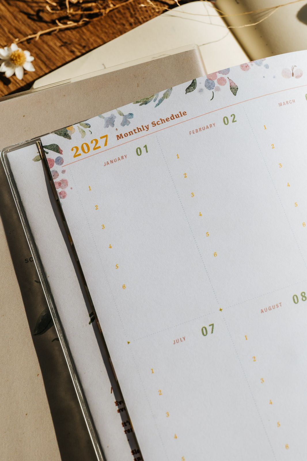 Meow Illustration 2027 Weekly Planner - The Perfect Home (Pre-order Only, Shipping ETA in Mid-October)