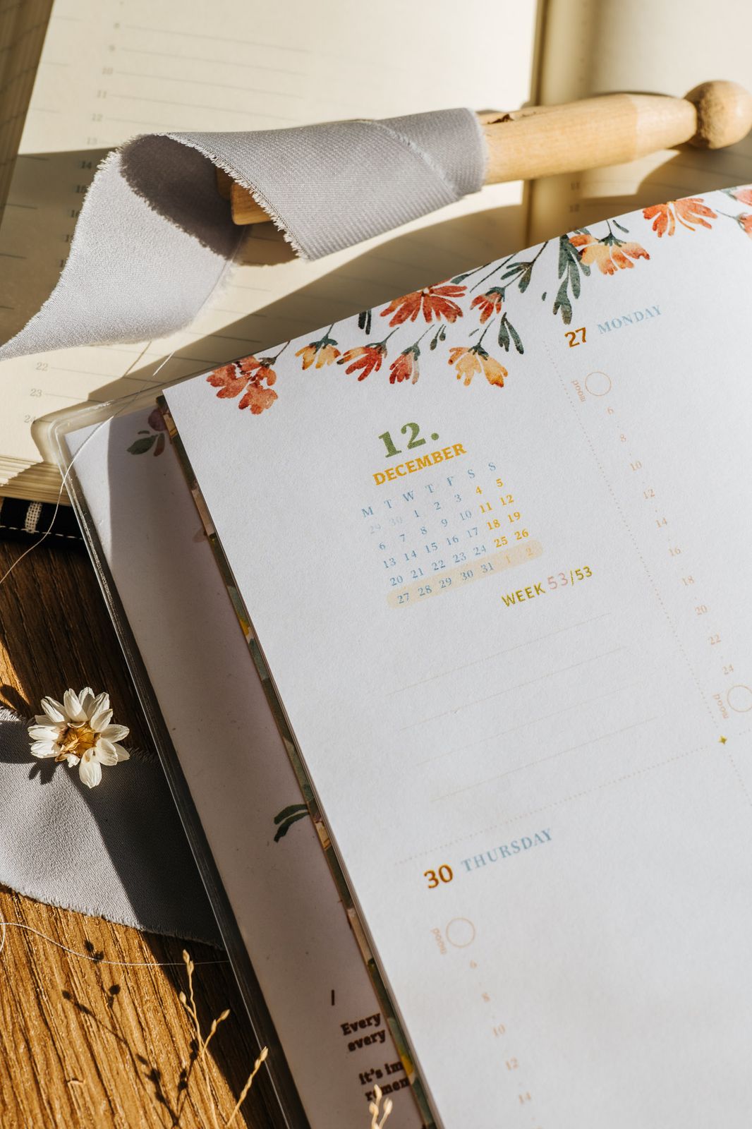 Meow Illustration 2027 Weekly Planner - The Perfect Home (Pre-order Only, Shipping ETA in Mid-October)