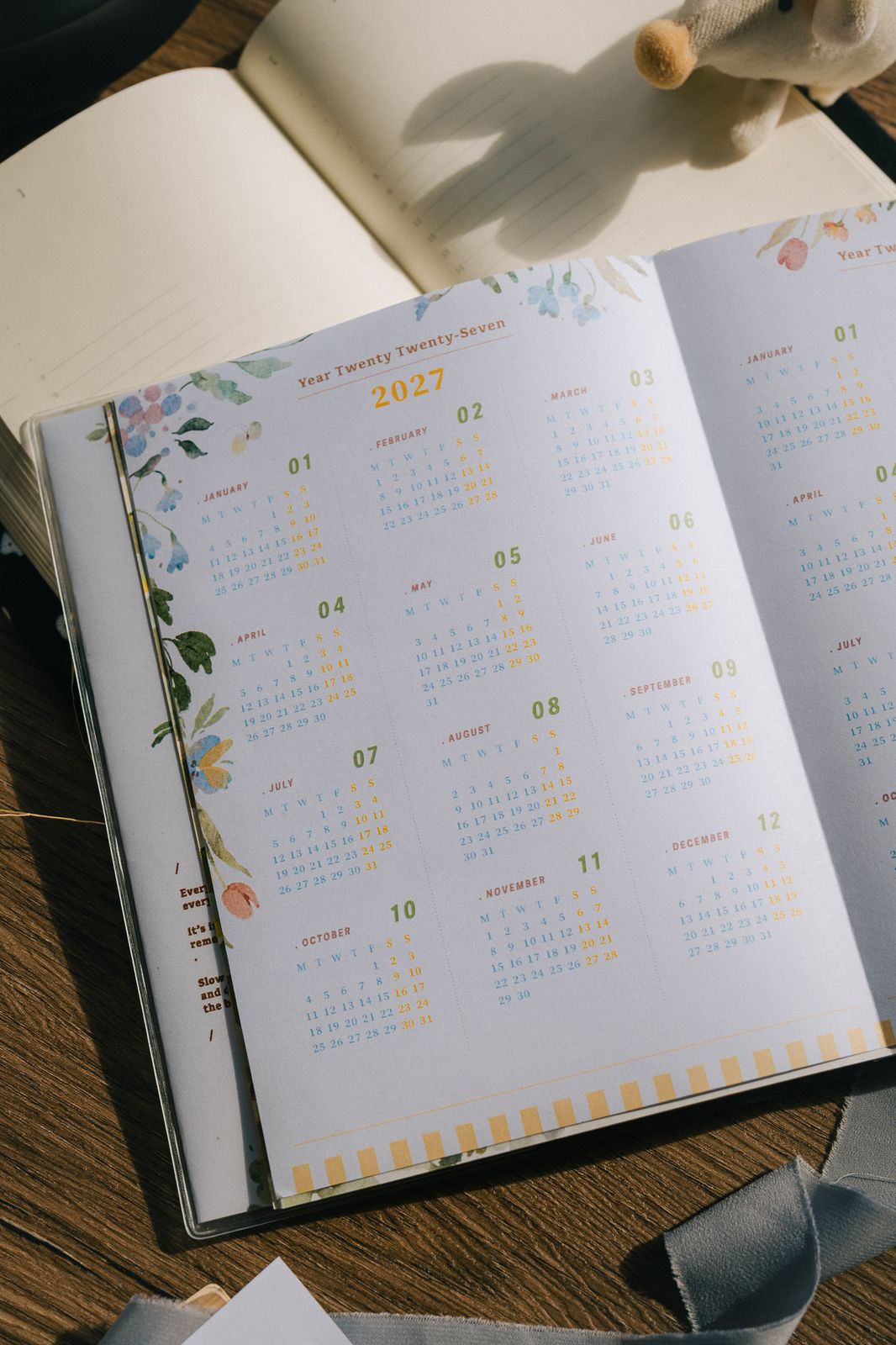 Meow Illustration 2027 Weekly Planner - The Perfect Home (Pre-order Only, Shipping ETA in Mid-October)