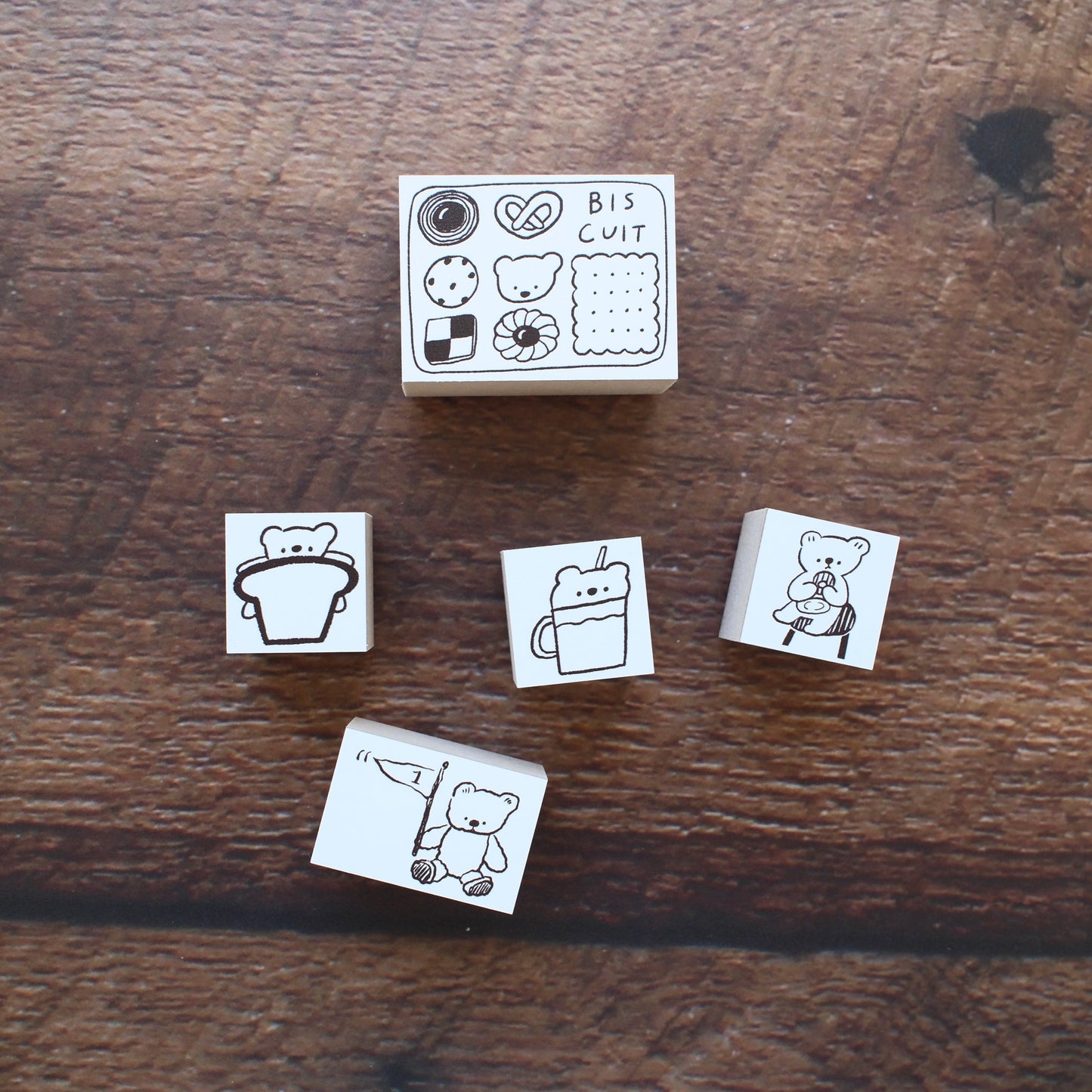 ranmyu Rubber Stamp - Kuma Holding A Flag