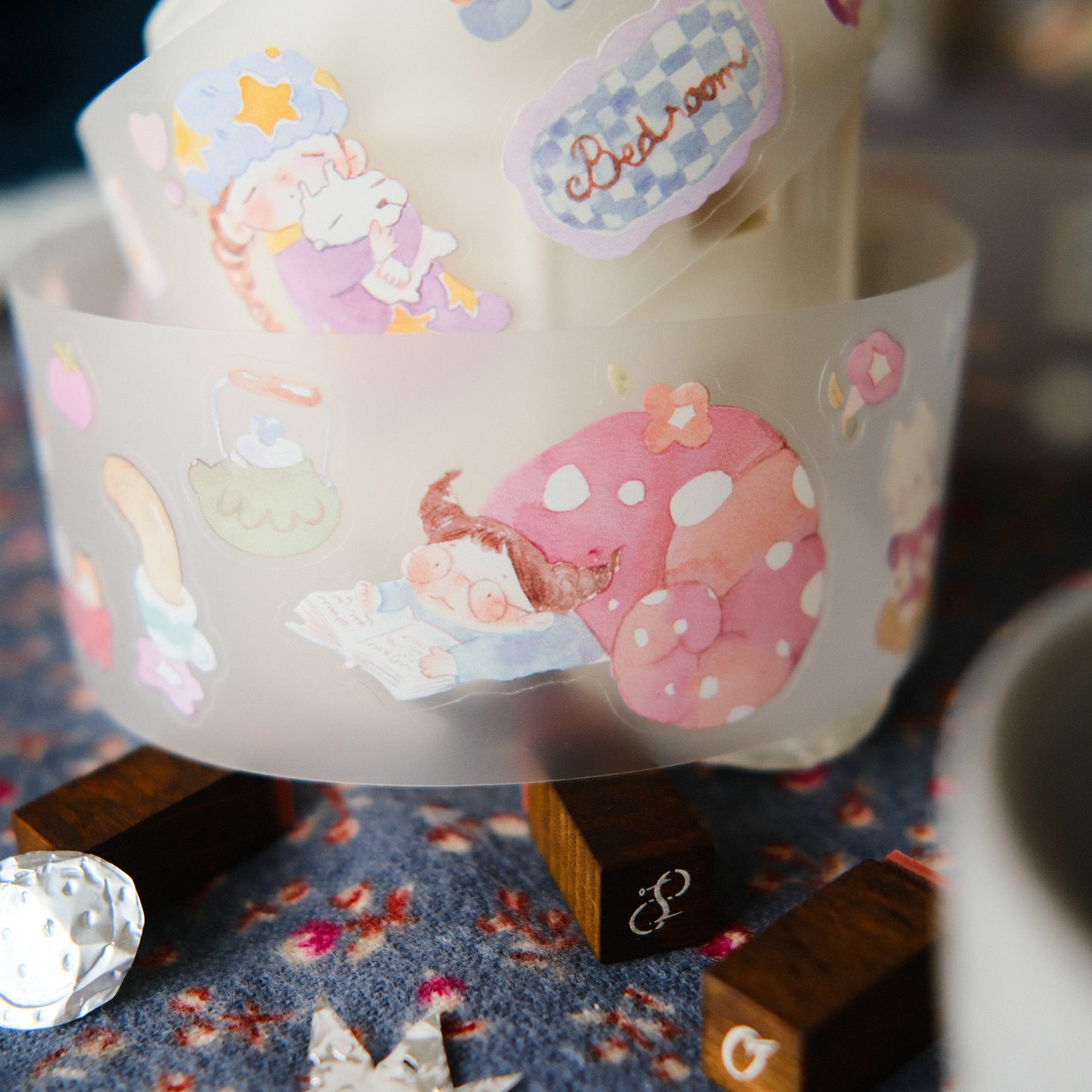Teayou Kiss-cut PET Tape -  Reading Sleeping