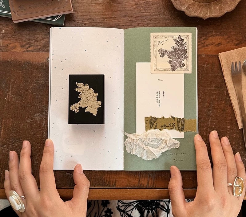 Square Studio Slim Notebook - Shanghai Collection, 2 Paper Styles