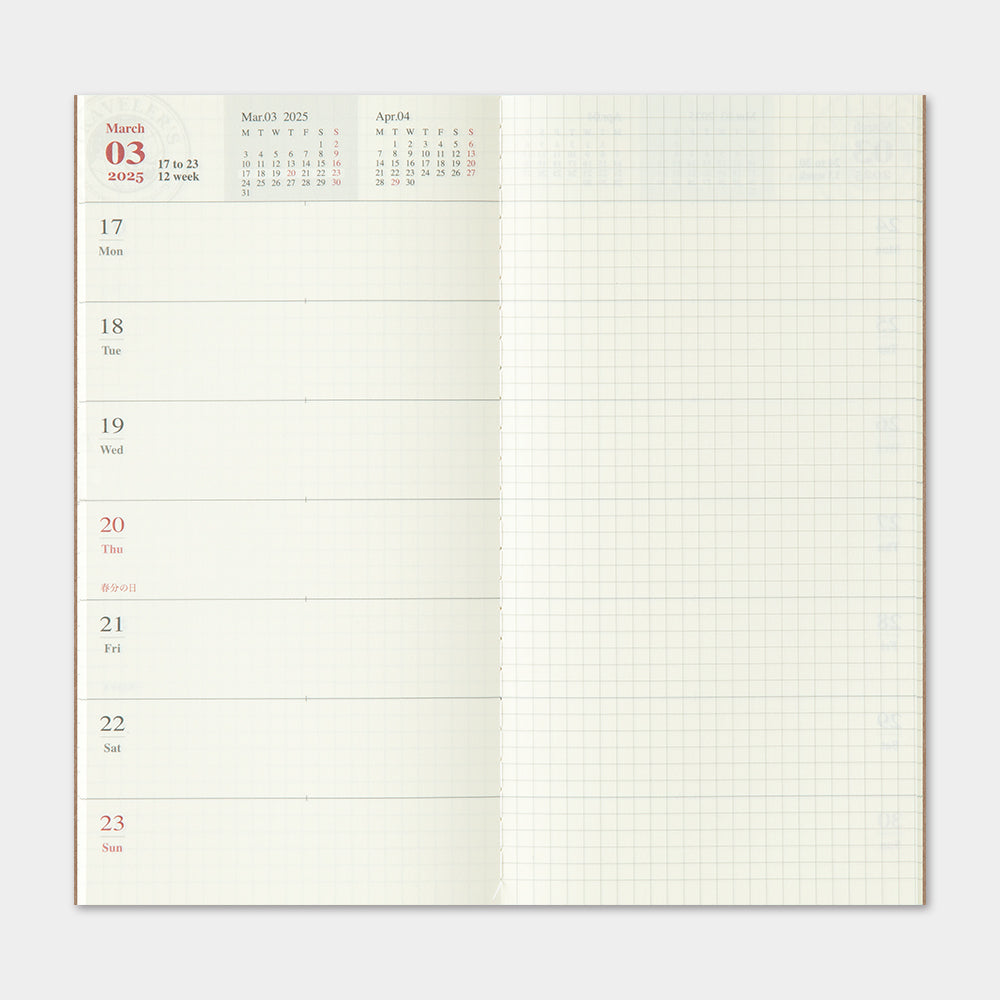 TRAVELER'S Notebook 2025 - Regular Size, Weekly + Memo