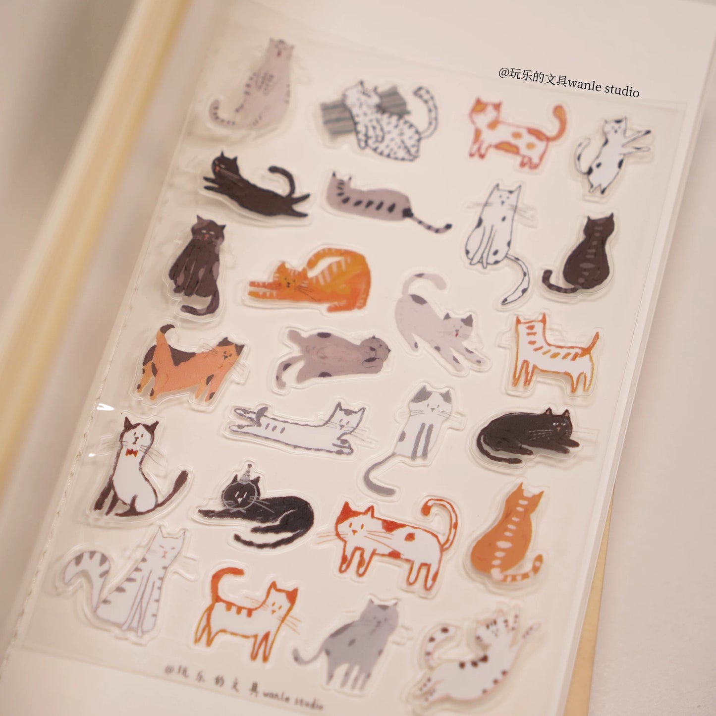 Wongyuanle Transparent Die-cut Sticker Set - Cats/Dogs