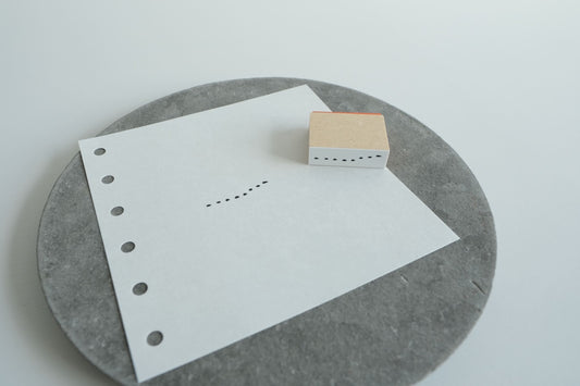 YOHAKU Rubber Stamp - Footprints (S-129)