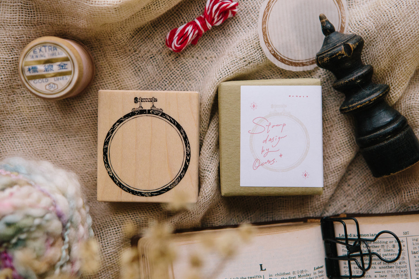 OURS Circle Embroidery Hoop Rubber Stamp