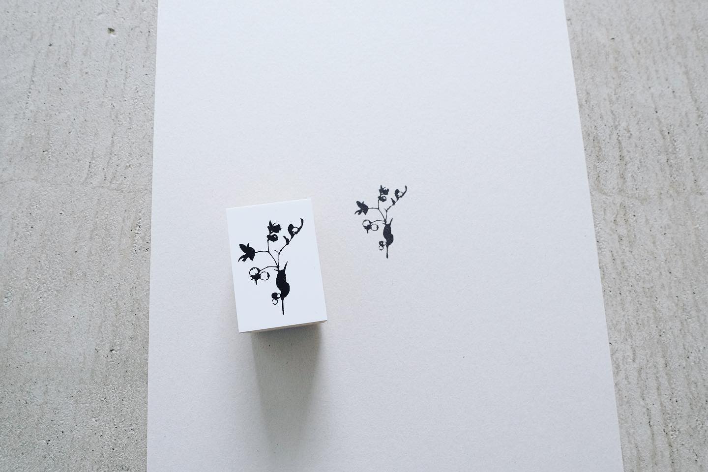 YOHAKU Rubber Stamp - Fall's Flower (S-057)